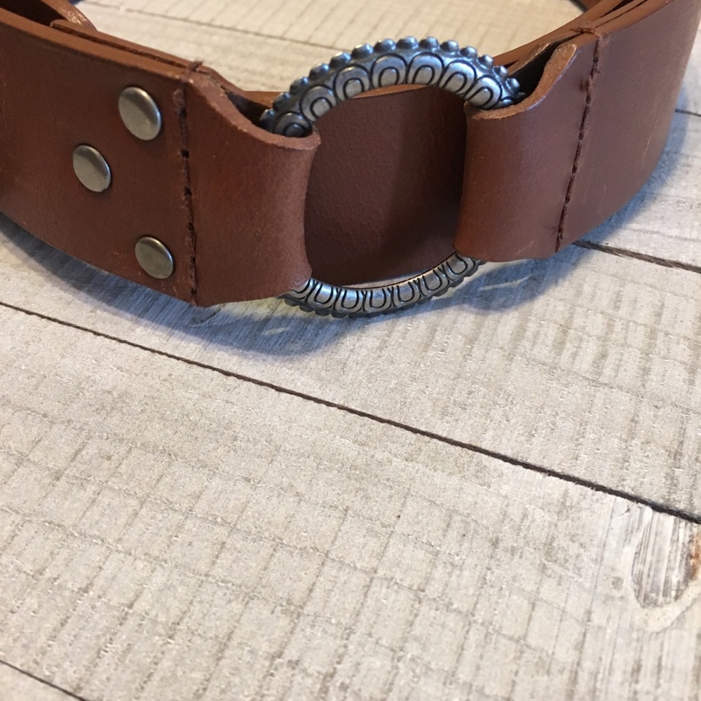 Western leather belt size med - Picture 2 of 8